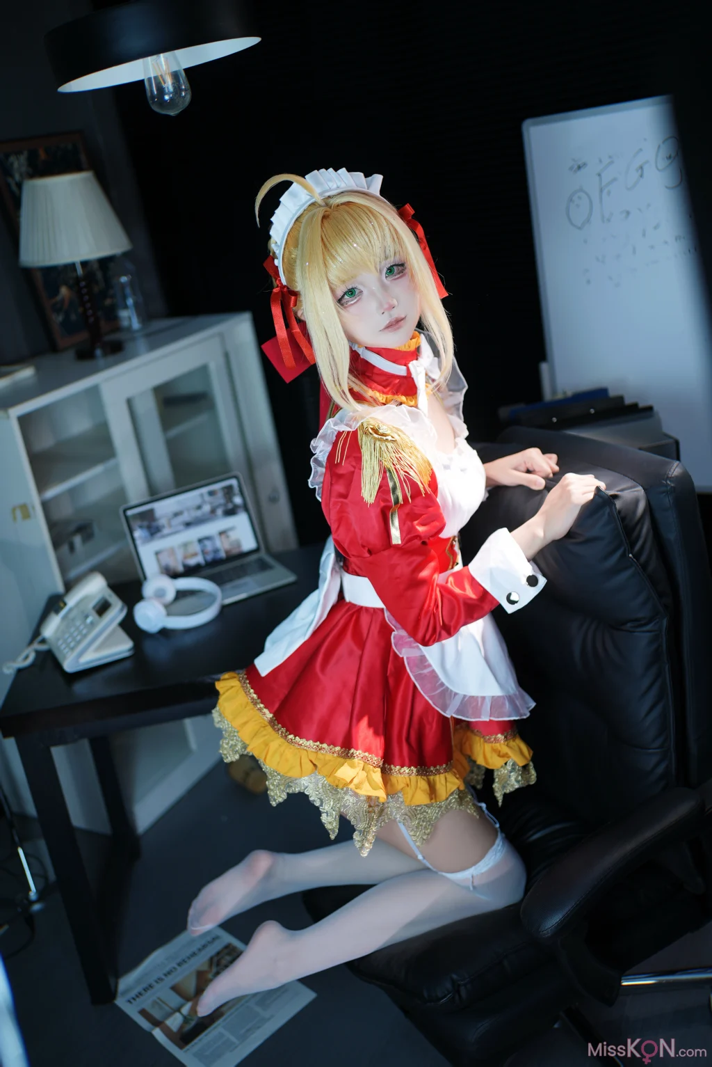 Coser@五更百鬼: FGO 尼禄 女仆 (15 photos)