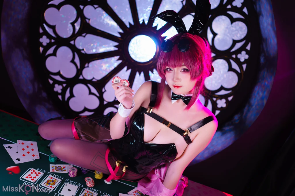Coser@Xiaoyukiko小鱼: 崩坏 卡芙卡 (30 photos)