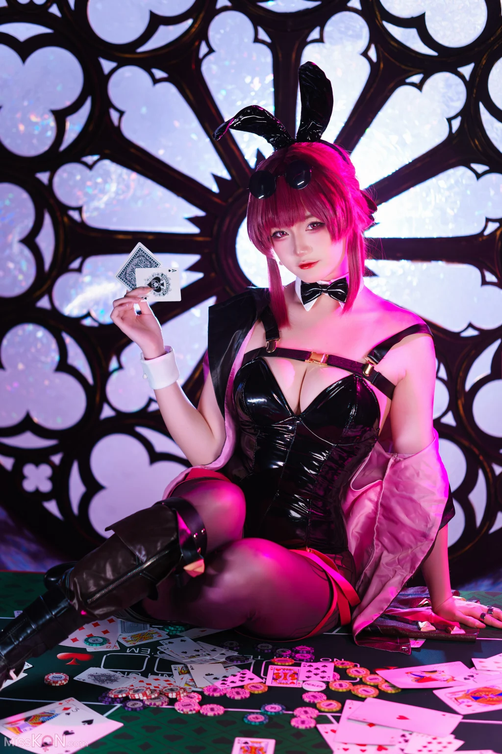 Coser@Xiaoyukiko小鱼: 崩坏 卡芙卡 (30 photos)