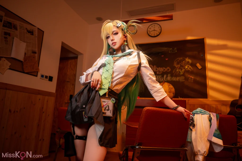 Coser@絞肉姬Walküre: 鸣潮 琳奈 (80 photos)