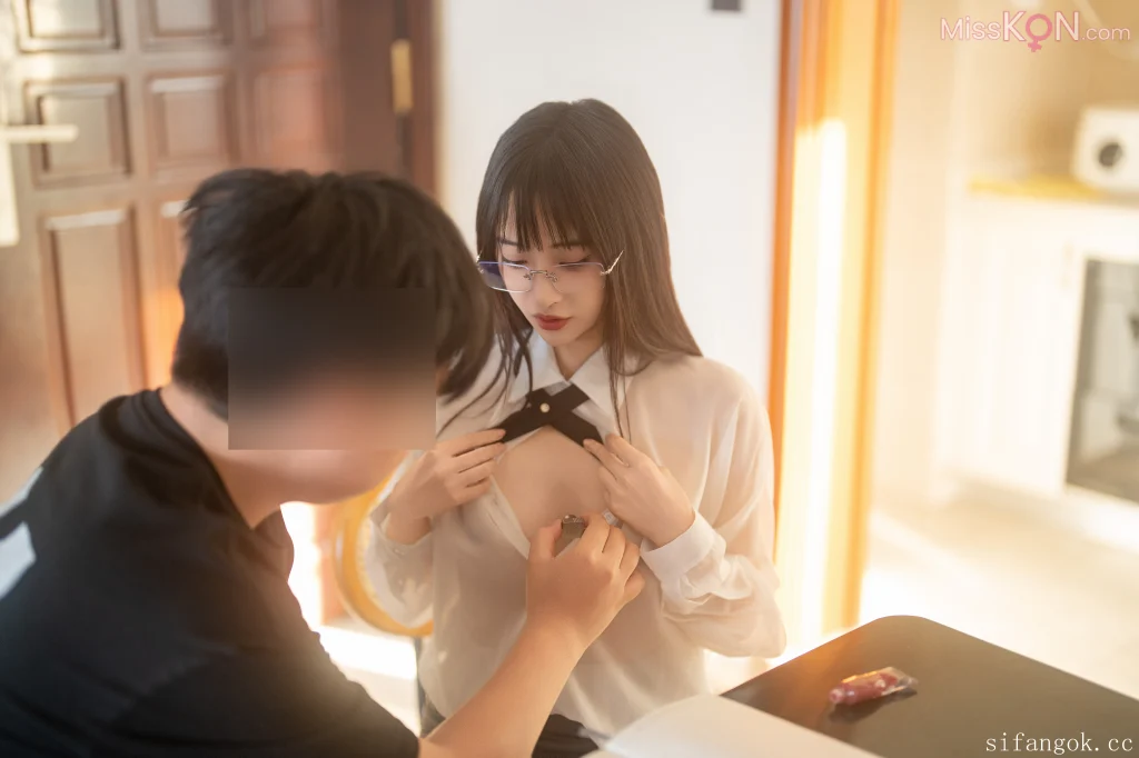 [XR Uncensored] 茂木希子 & 璐璐: R18 希威社模特 家教与后妈 (73 photos)