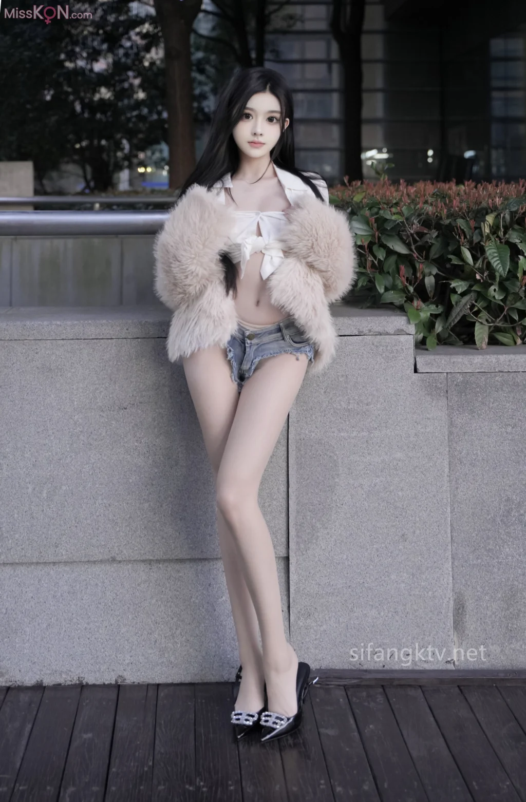 [XR Uncensored] 龙雪儿: R18 牛仔短裤 (85 photos)