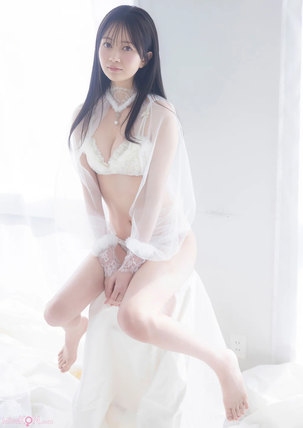 [JP] Yuna Ego (江籠裕奈): BUBKAデジタル写真集 「ALTER EGO」 (73 photos)