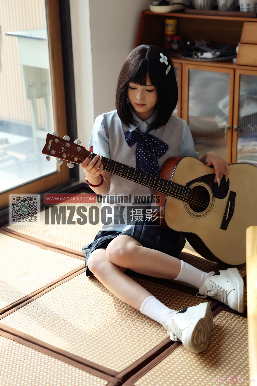 [MZSOCK爱美足] No.381: 歆媛 (110 photos + 1 video)