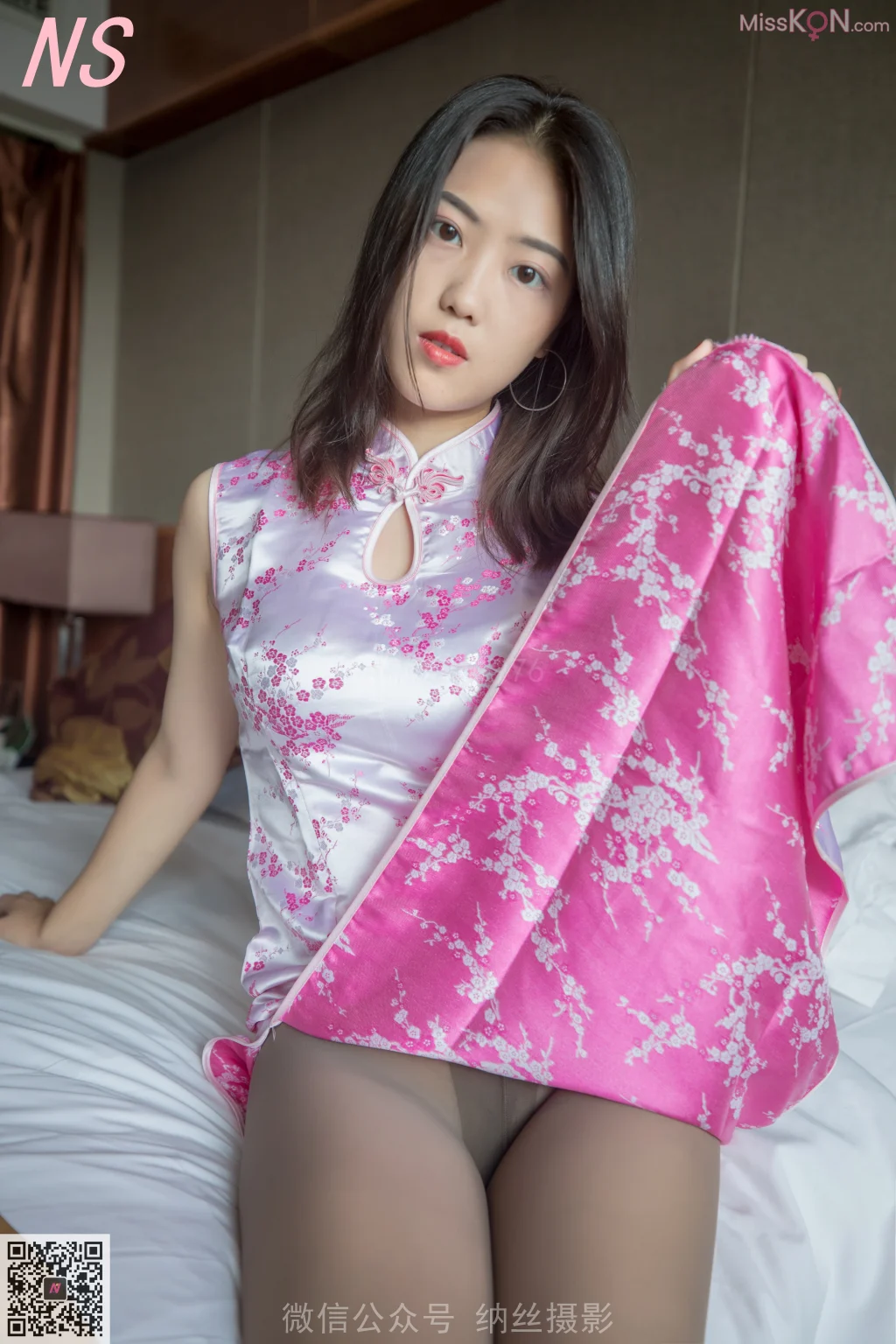 [NS纳丝摄影] No.117: 曼雯的旗袍无缝丝袜 (79 photos + 1 video)