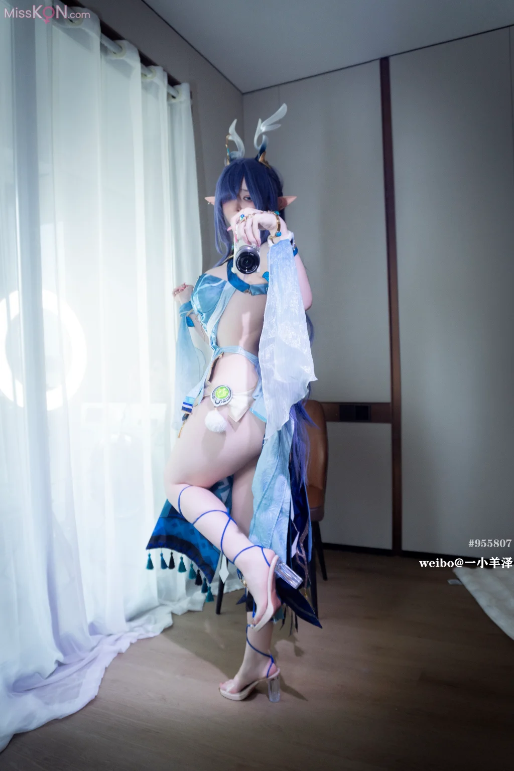 Coser@一小央泽 (yixiaoyangze): 霜铃银鹿 菈乌玛 (115 photos + 1 video)