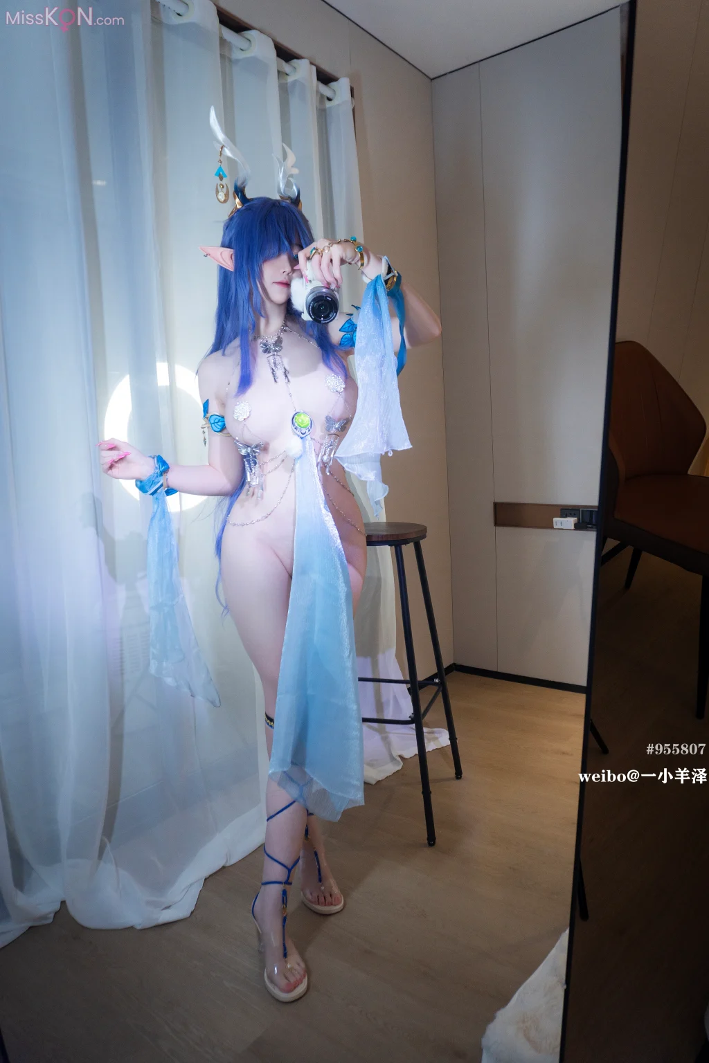 Coser@一小央泽 (yixiaoyangze): 霜铃银鹿 菈乌玛 (115 photos + 1 video) – Page 2