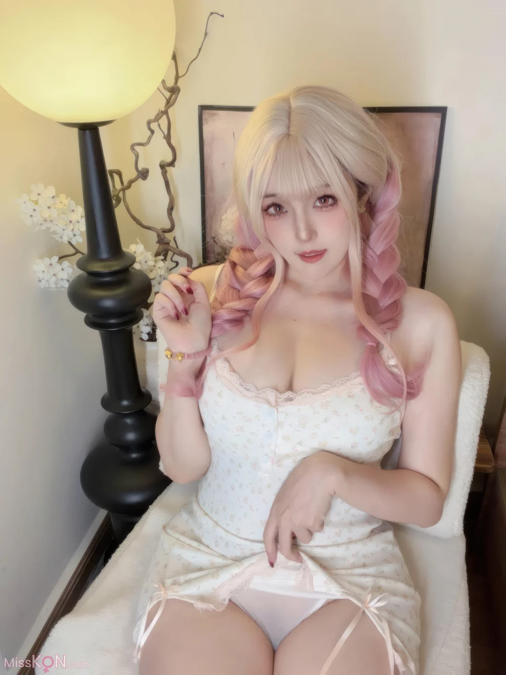Coser@Natsuko夏夏子: 2026年06月会员订阅奖励 (45 photos + 8 videos)