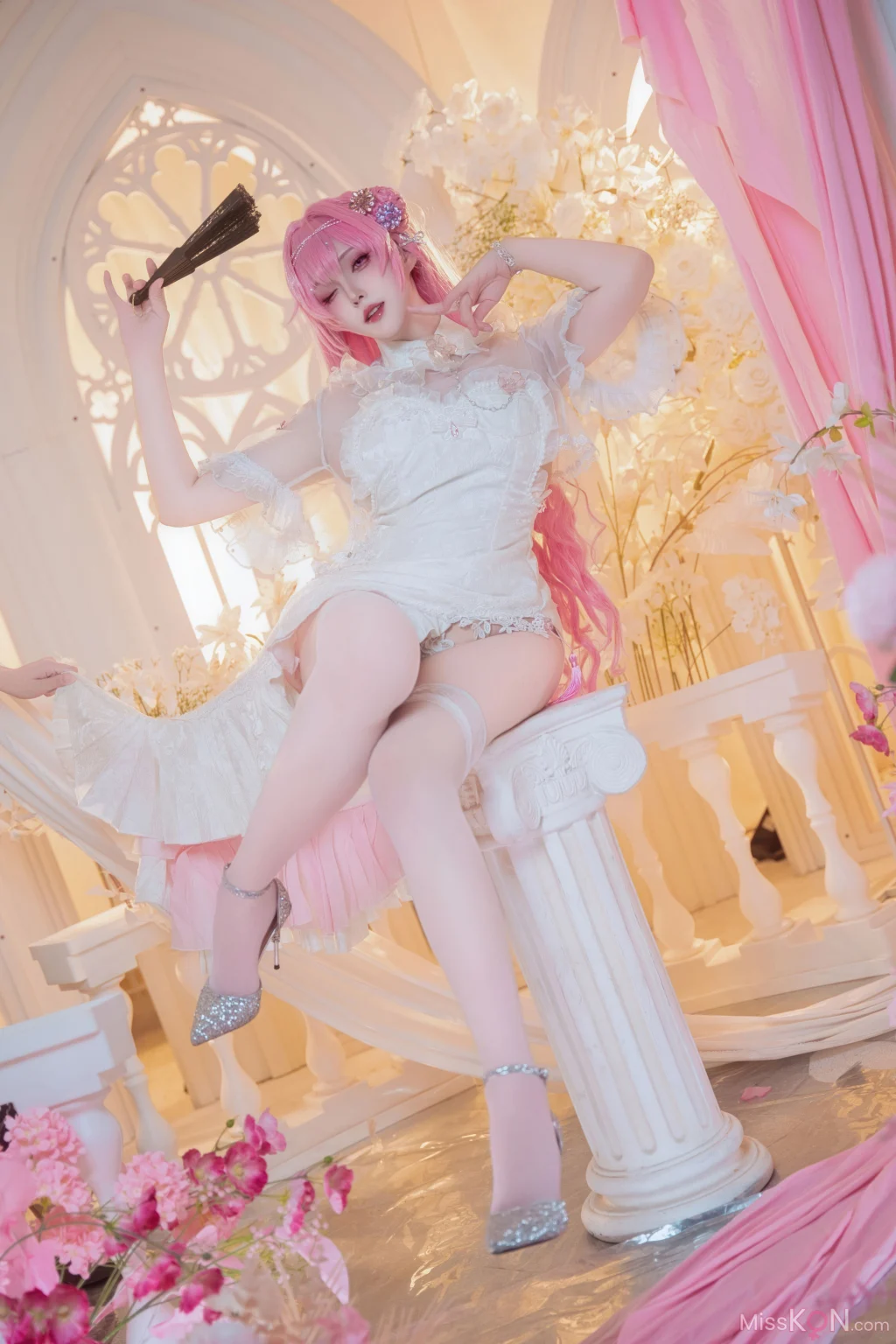 Coser@Natsuko夏夏子: NIKKE 桃乐丝旗袍 (78 photos)