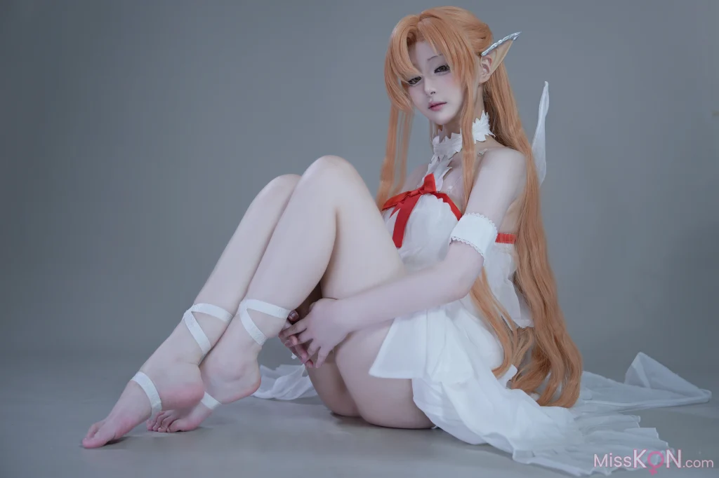 Coser@幼愛Youmeko: 刀剑神域-亚丝娜·精灵囚服 (54 photos + 4 videos)