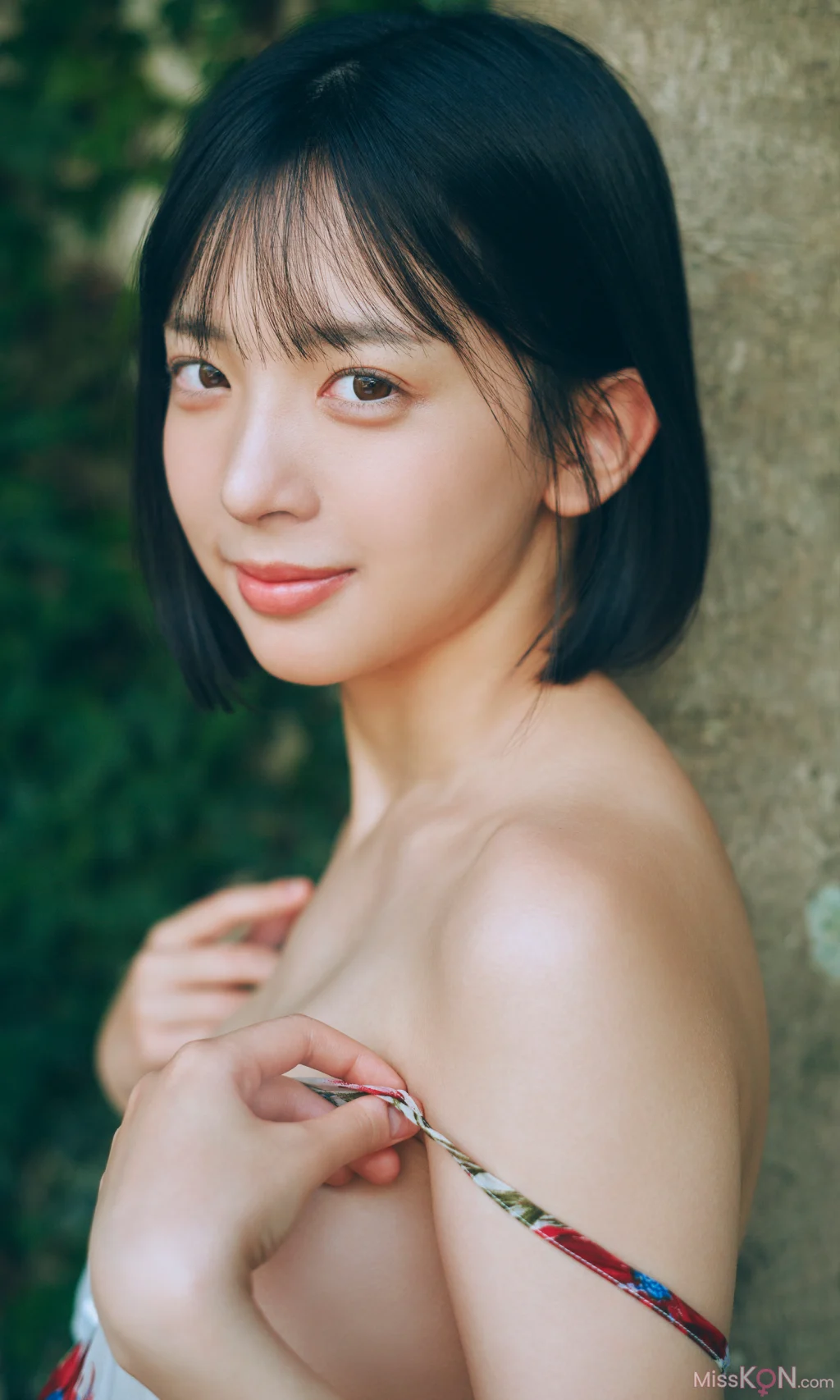 [JP] Iroha Hakata (博多彩葉): 【デジタル限定】写真集「肌色の純情 nude」 (54 photos)