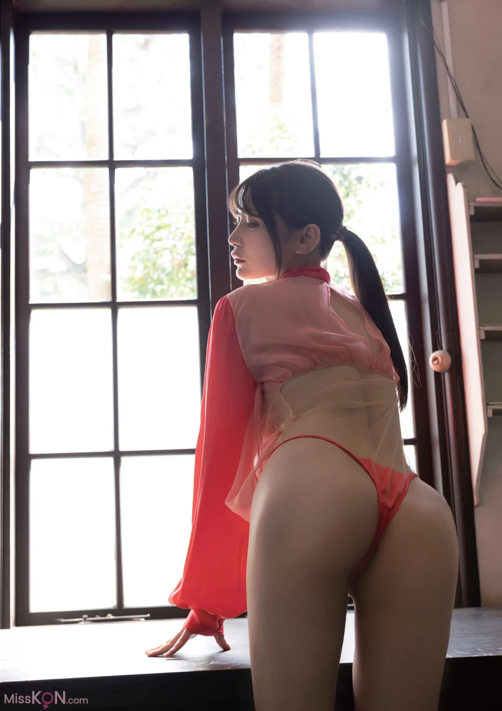 [JP] Nitori Sayaka (似鳥沙也加): MADE IN JAPAN 電子版写真集「Ten.」 (115 photos)