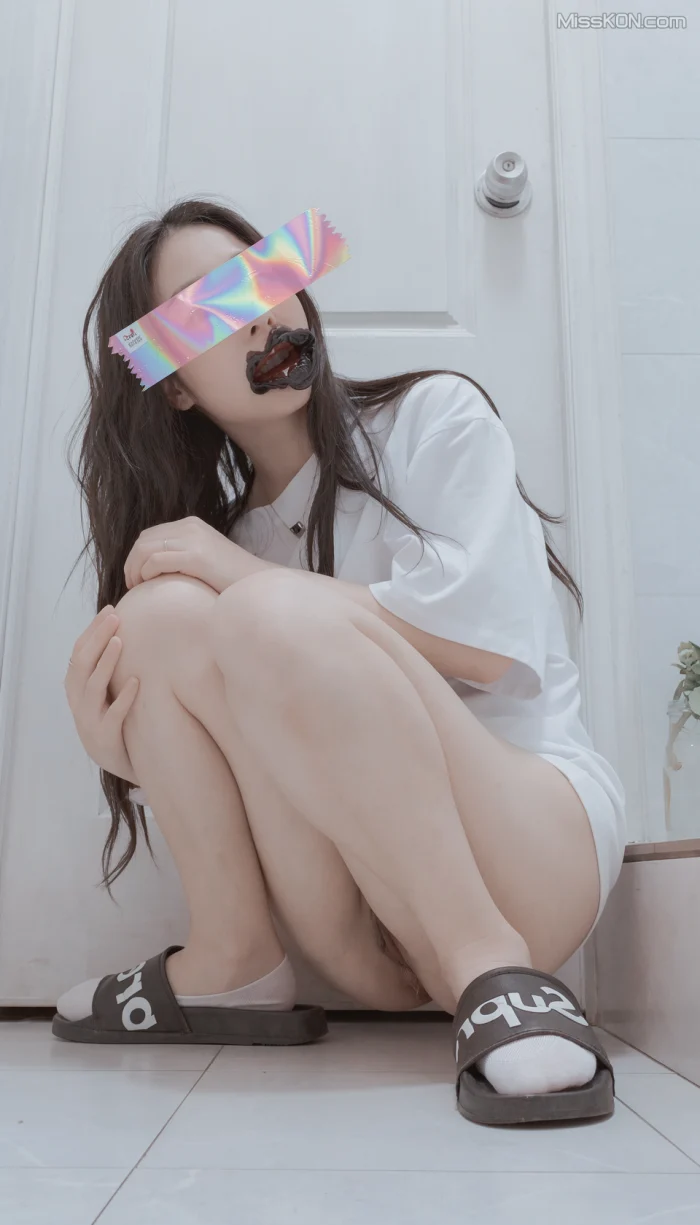 [OtherXXX] 家有仙桃妻: 淫妻调教露出 真实勾引老大爷私拍 (209 photos + 2 videos)