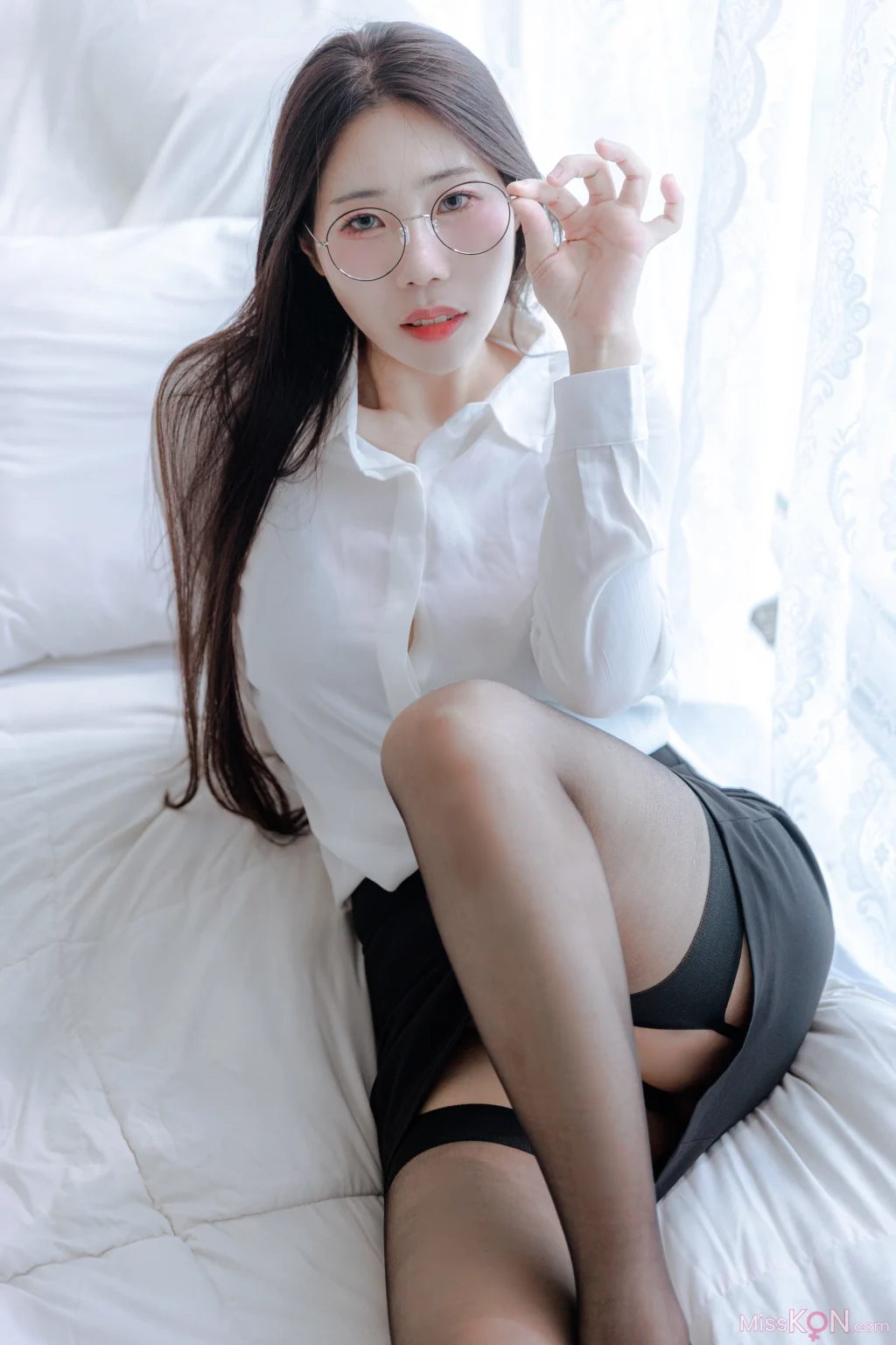 [Porrinn] EUN: Office Girl (75 photos)