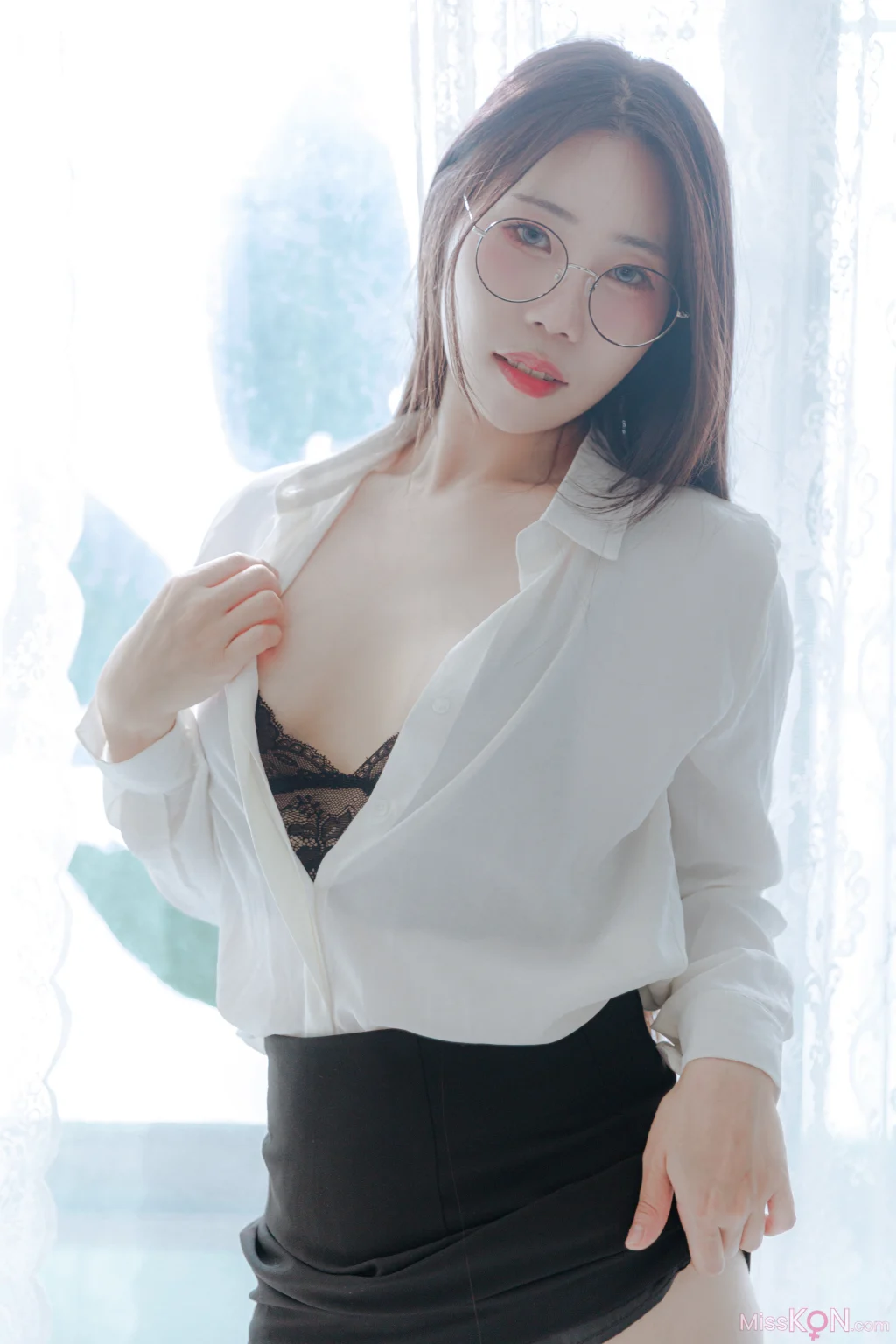 [Porrinn] EUN: Office Girl (75 photos)