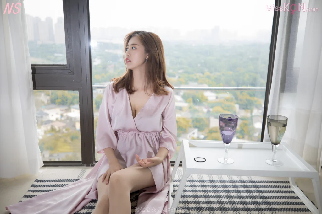 [NS纳丝摄影] No.122: 美女主播寒霜 睡衣诱惑 (91 photos)
