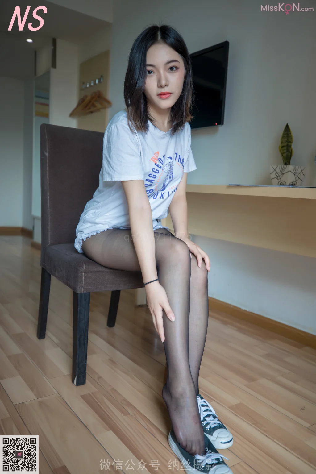 [NS纳丝摄影] No.123: 洋洋 无缝肉丝BY黑丝 (89 photos + 1 video)