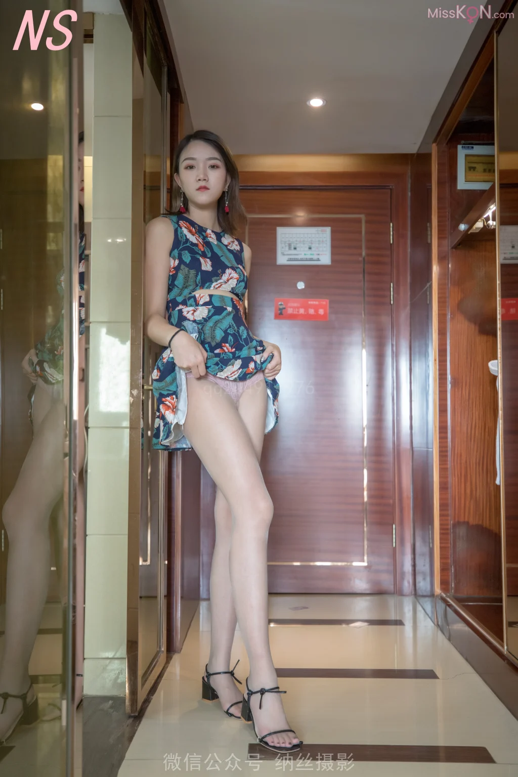 [NS纳丝摄影] No.124: 依依 超美腿无缝丝袜嫩脚 (91 photos + 1 video)