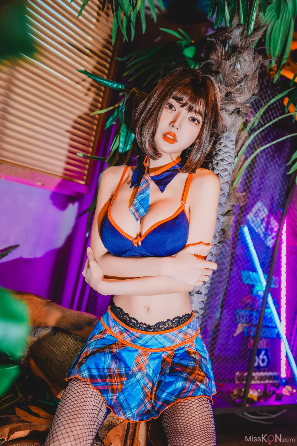 Coser@Crystal: Electric Innocence (59 photos + 4 videos)