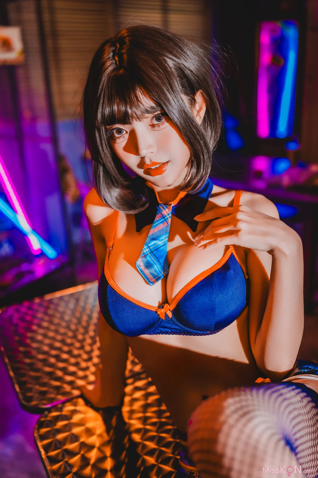 Coser@Crystal: Electric Innocence (59 photos + 4 videos)
