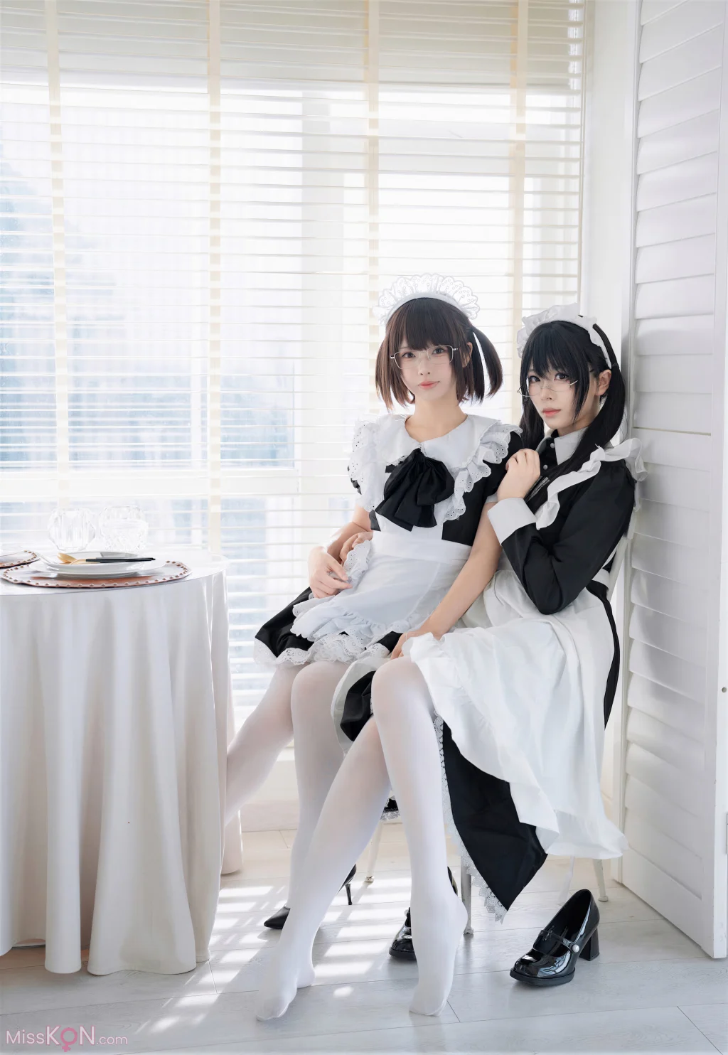 Coser@轩萧学姐 & 十万珍吱伏特: 双人女仆 (110 photos + 1 video) – Page 2