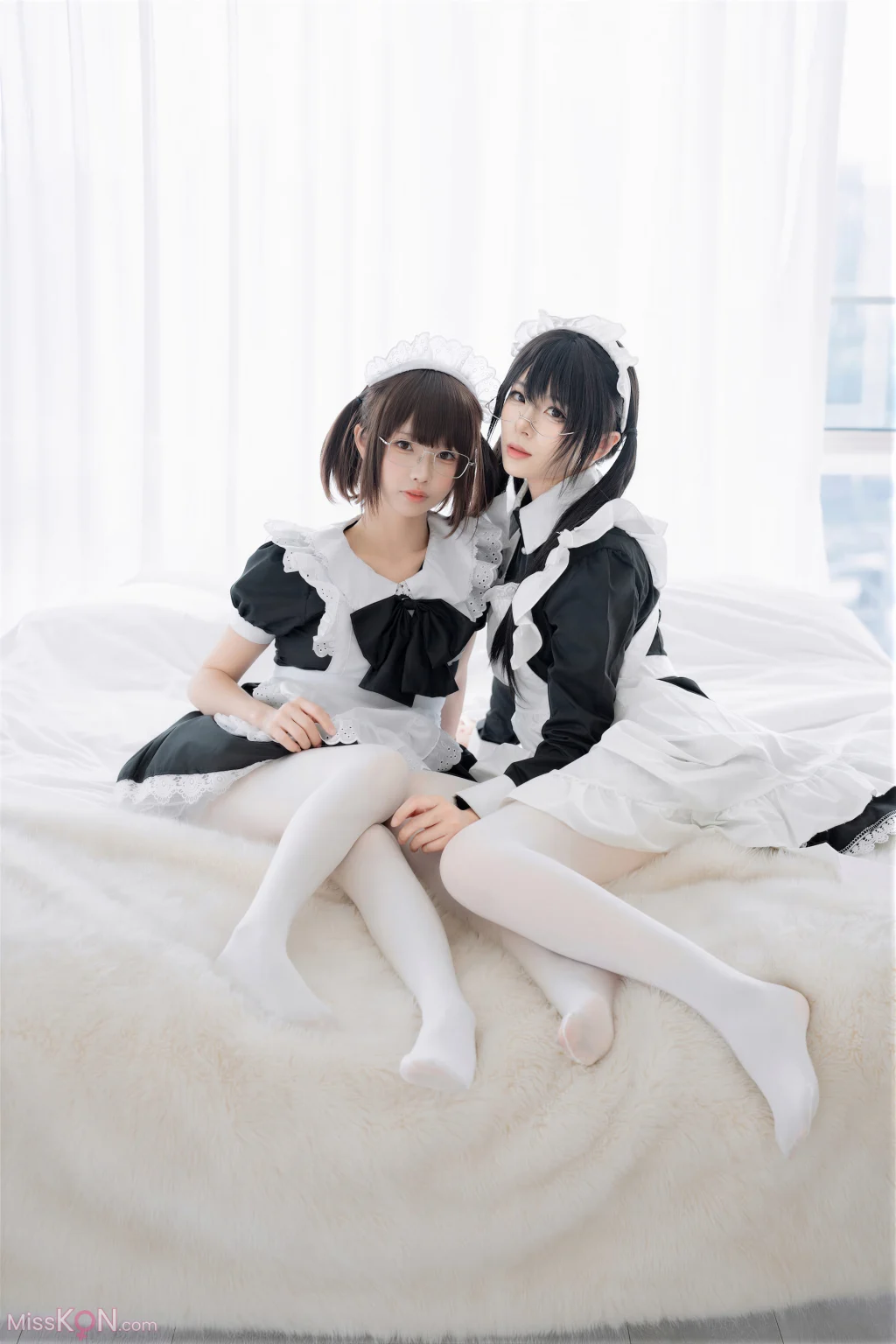 Coser@轩萧学姐 & 十万珍吱伏特: 双人女仆 (110 photos + 1 video) – Page 2