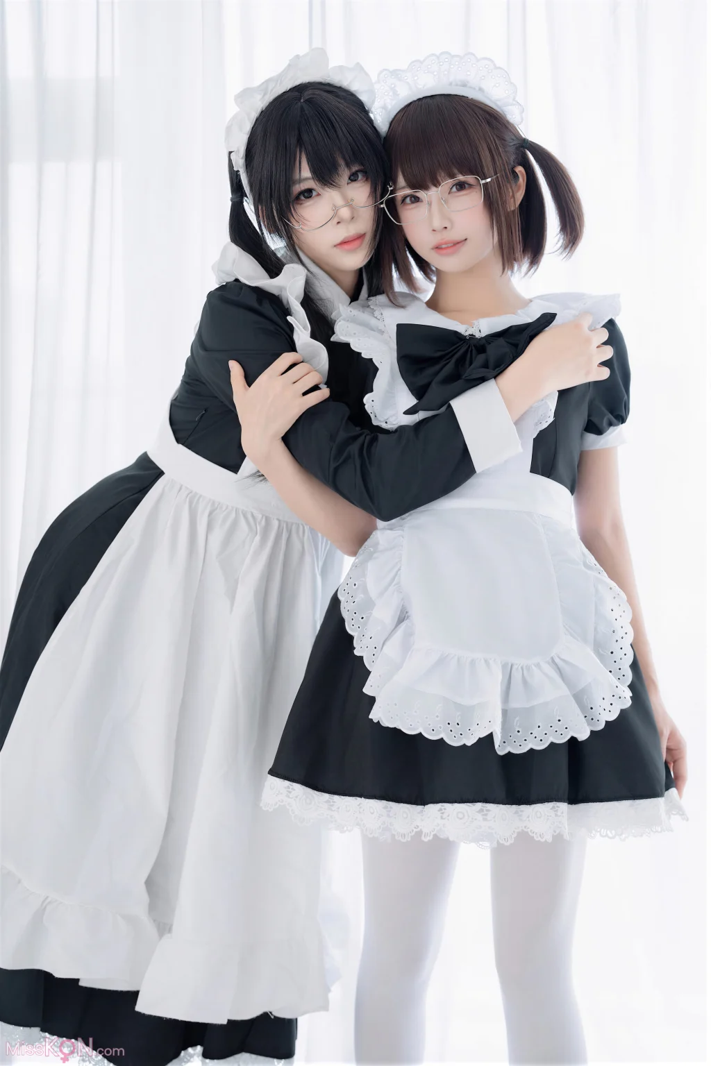 Coser@轩萧学姐 & 十万珍吱伏特: 双人女仆 (110 photos + 1 video) – Page 3