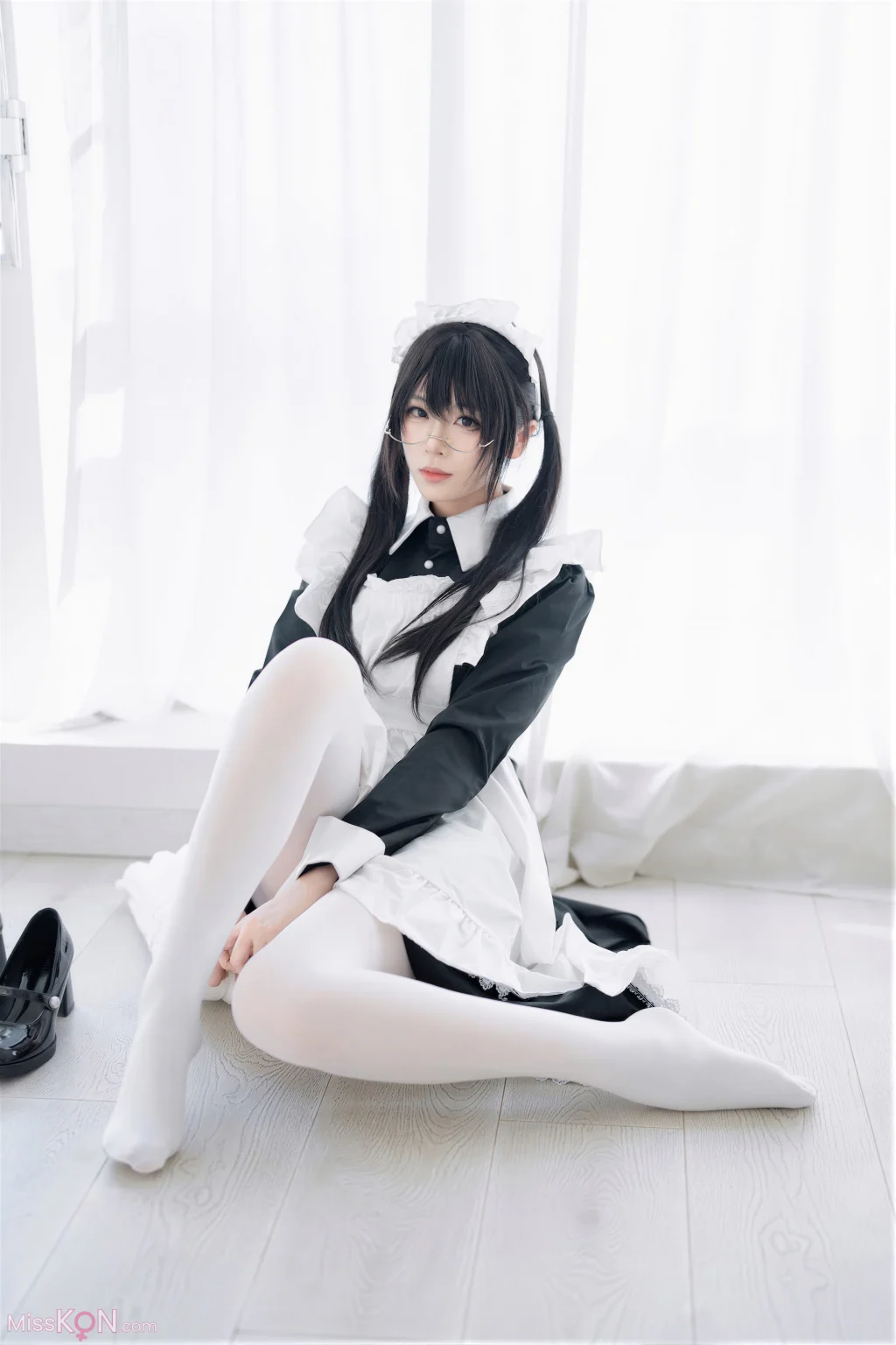 Coser@轩萧学姐 & 十万珍吱伏特: 双人女仆 (110 photos + 1 video) – Page 3