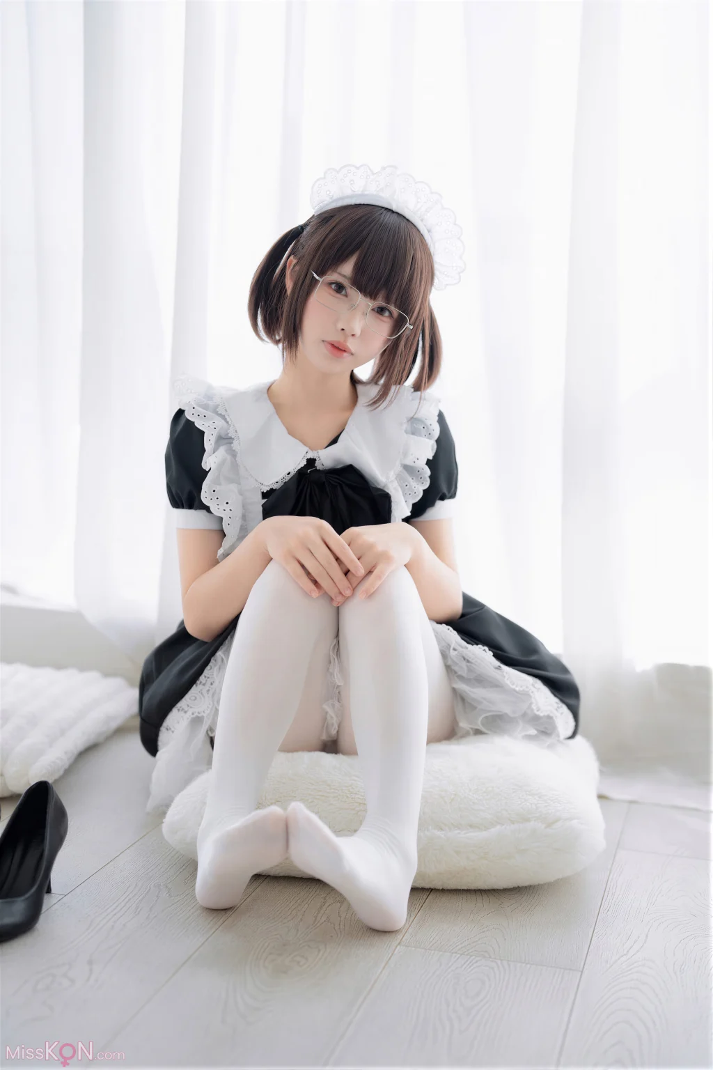 Coser@轩萧学姐 & 十万珍吱伏特: 双人女仆 (110 photos + 1 video) – Page 3