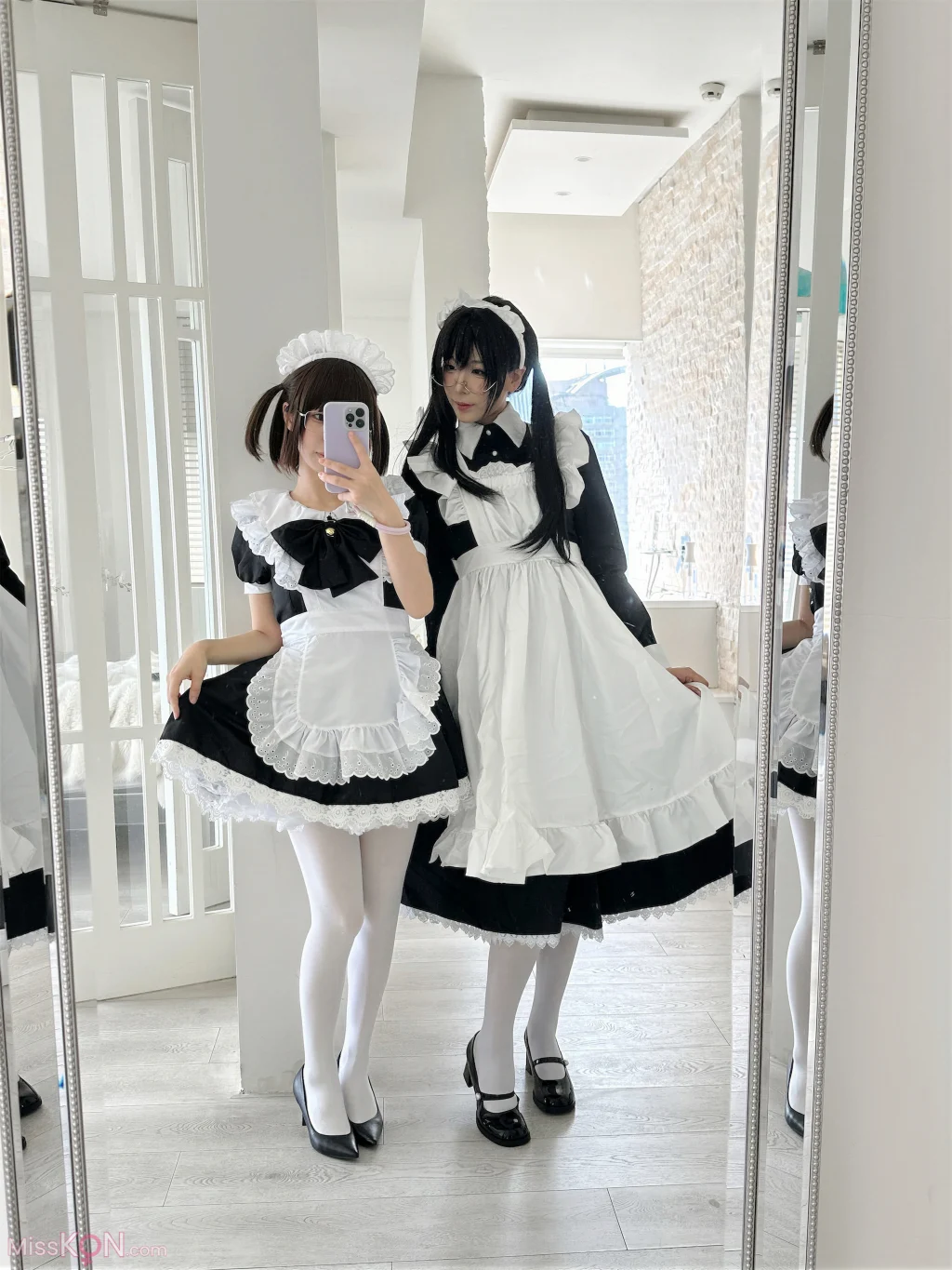 Coser@轩萧学姐 & 十万珍吱伏特: 双人女仆 (110 photos + 1 video) – Page 3