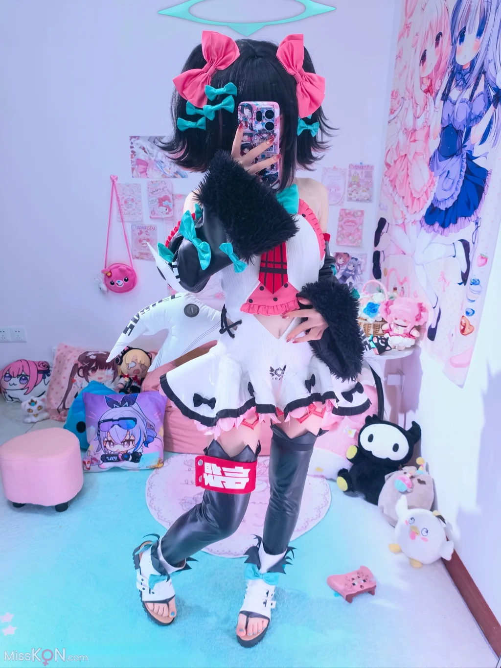 Coser@染三ran3: 绝区零 南宫羽 (88 photos + 4 videos)