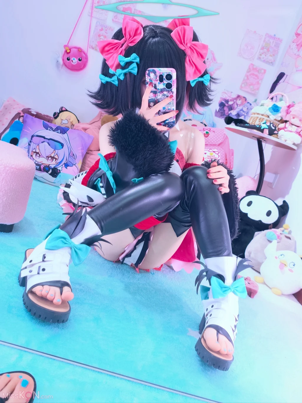 Coser@染三ran3: 绝区零 南宫羽 (88 photos + 4 videos)