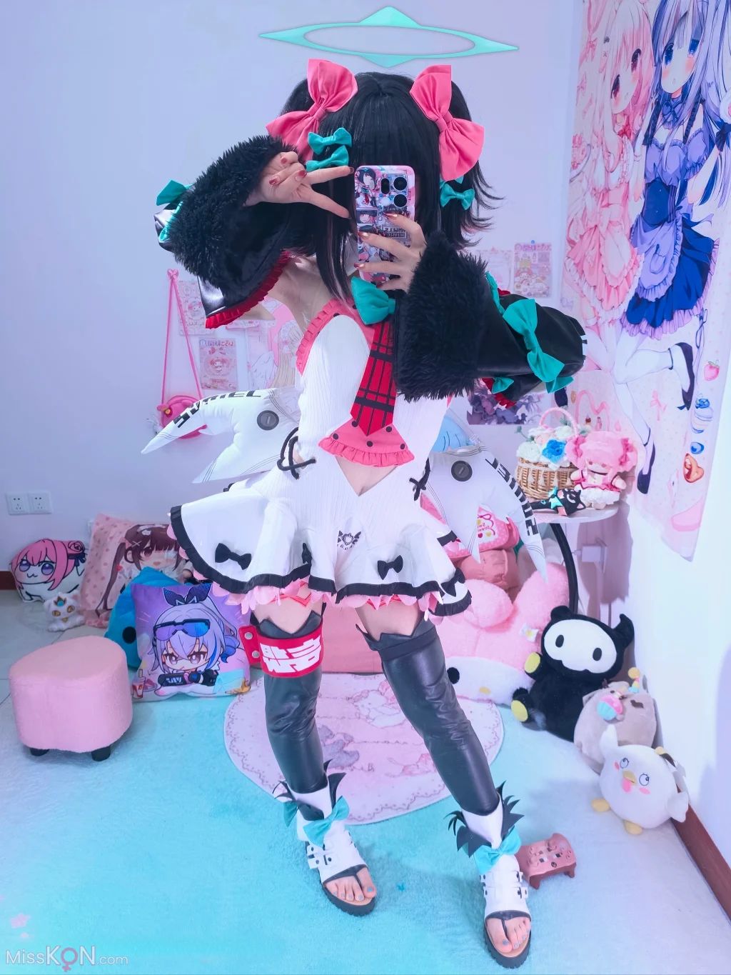 Coser@染三ran3: 绝区零 南宫羽 (88 photos + 4 videos) – Page 2