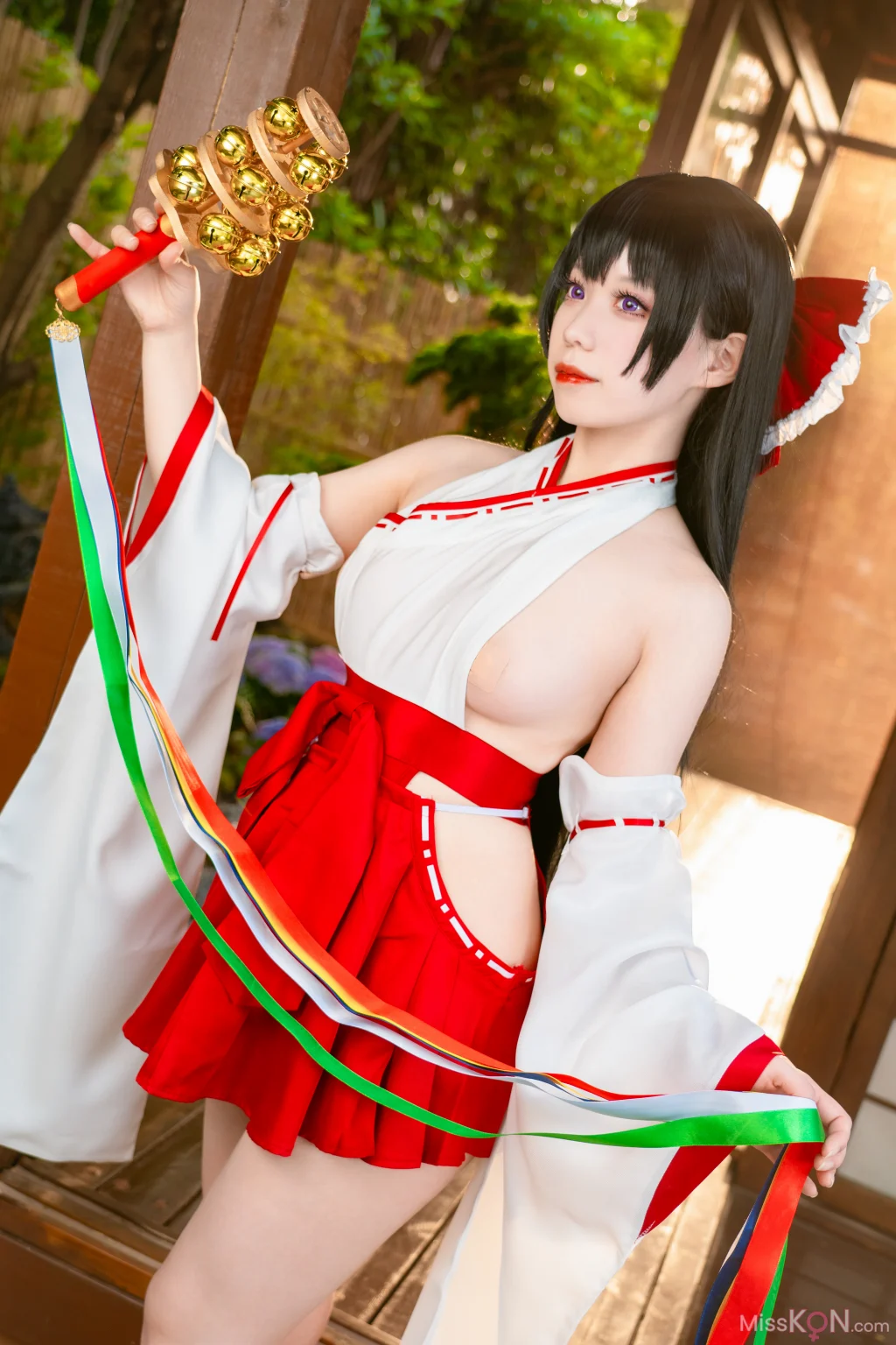 Coser@芦苇苇苇: 巫女 (40 photos)
