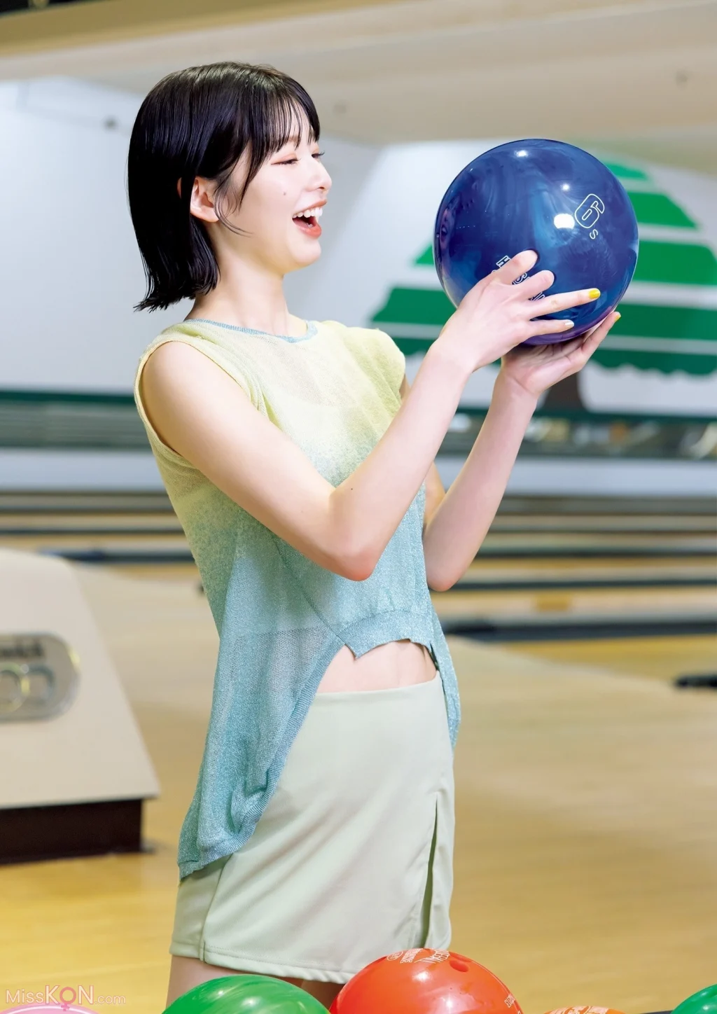 [JP] Nanami Asai (浅井七海): 1st写真集　ナナミイロ【電子特典付き】 (154 photos) – Page 2