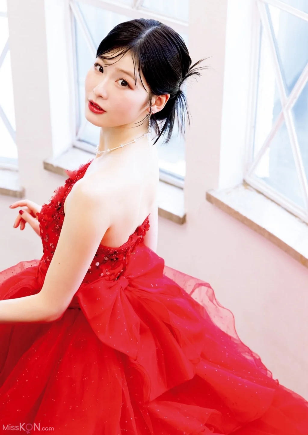 [JP] Nanami Asai (浅井七海): 1st写真集　ナナミイロ【電子特典付き】 (154 photos) – Page 3