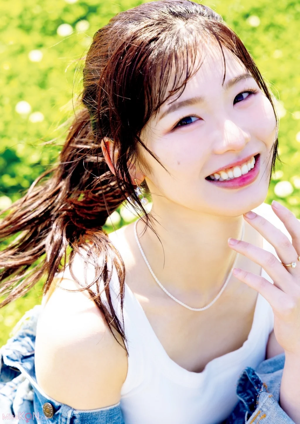 [JP] Nanami Asai (浅井七海): 1st写真集　ナナミイロ【電子特典付き】 (154 photos) – Page 3