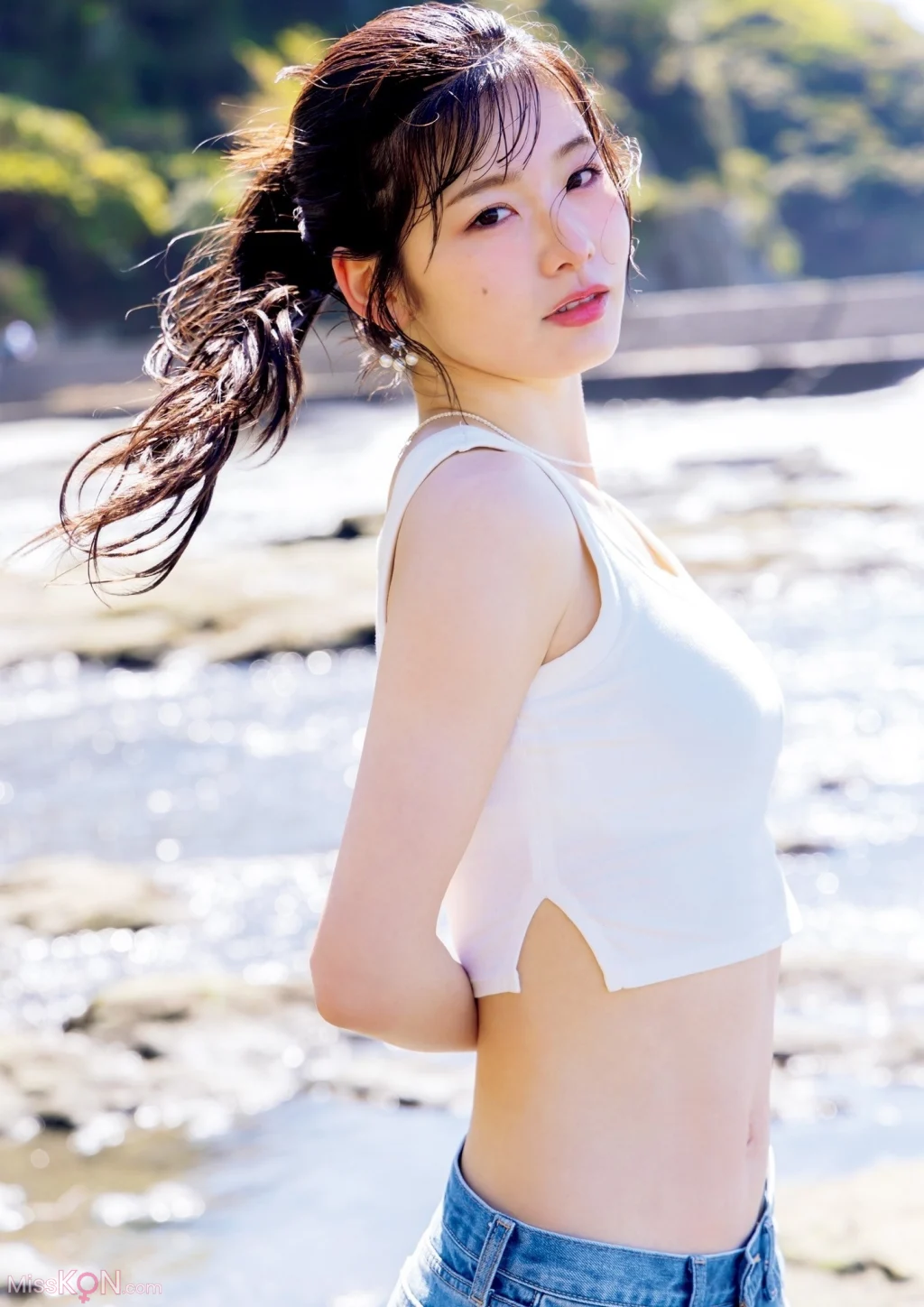 [JP] Nanami Asai (浅井七海): 1st写真集　ナナミイロ【電子特典付き】 (154 photos) – Page 3