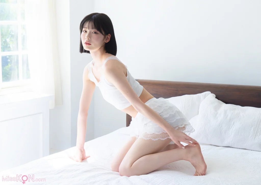 [JP] Nanami Asai (浅井七海): 1st写真集　ナナミイロ【電子特典付き】 (154 photos) – Page 3