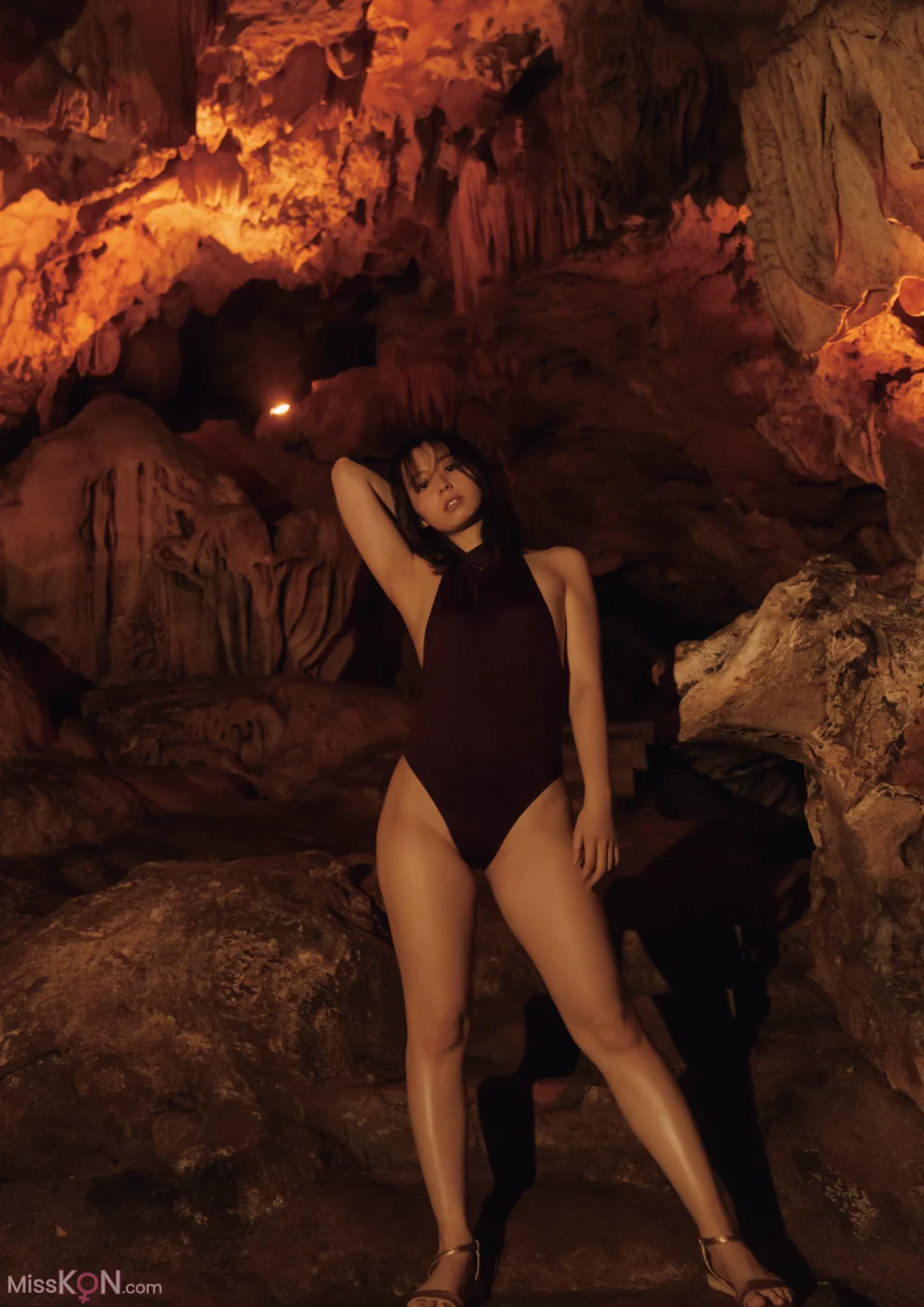 [JP] Rina Koike (小池里奈): 【電子版だけの特典カットつき】写真集『crave』 (129 photos)