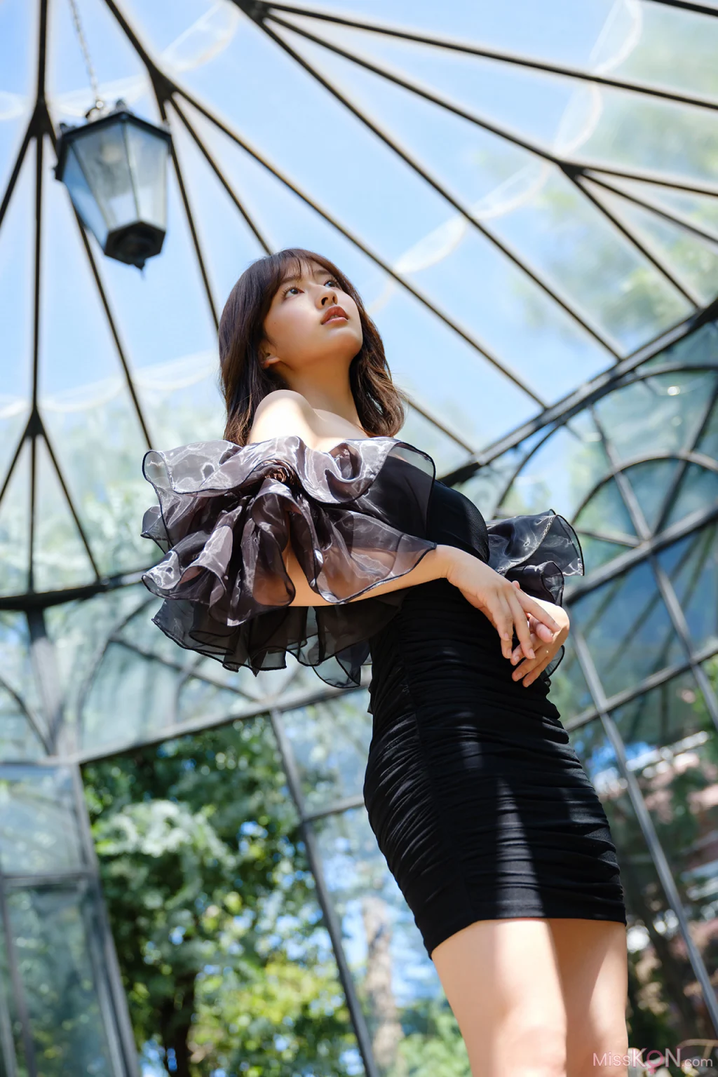 [JP] Rina Saito (斉藤里奈): FLASHデジタル写真集 才媛の秘めごと (78 photos) – Page 2