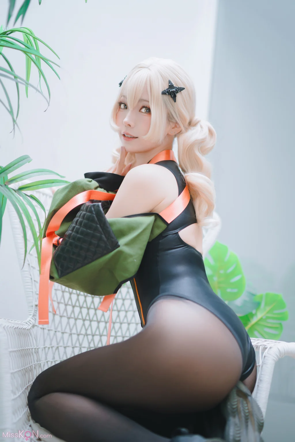 Coser@Ely_eee (ElyEE子): Crocodile Alert 鱷魚警報 (46 photos)