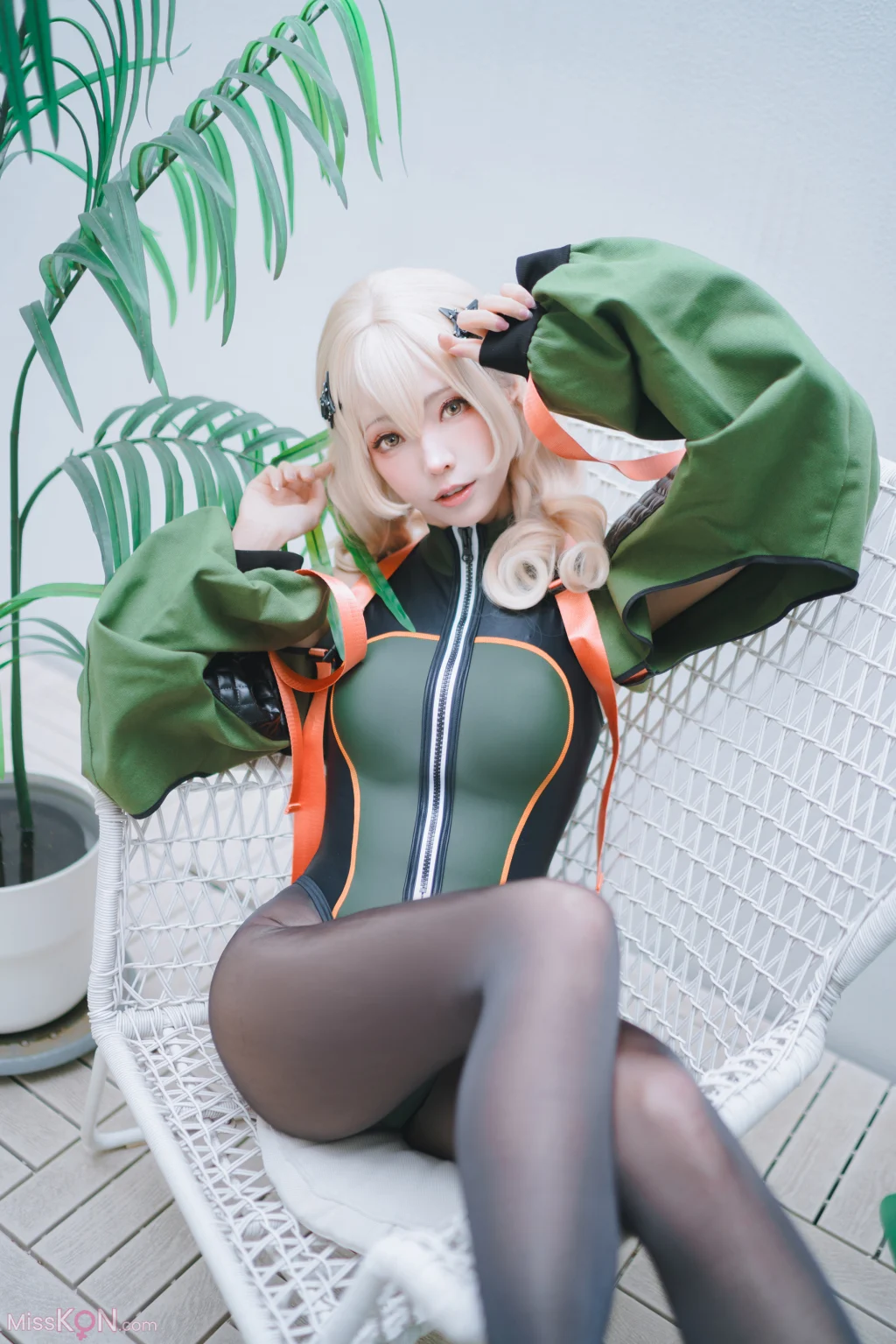 Coser@Ely_eee (ElyEE子): Crocodile Alert 鱷魚警報 (46 photos)