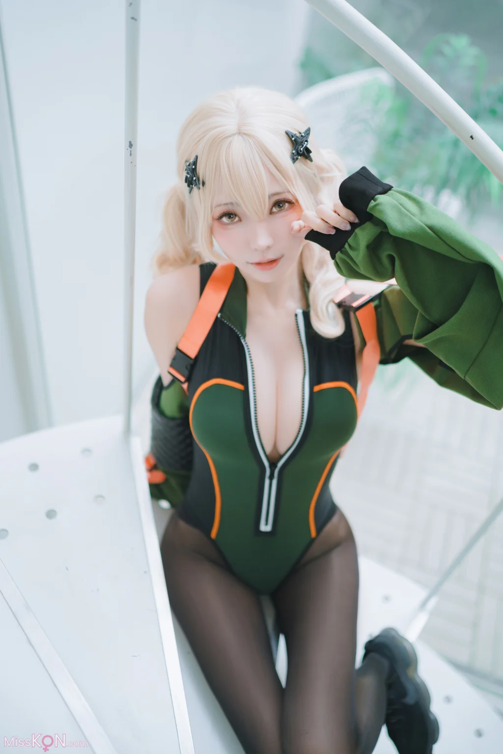 Coser@Ely_eee (ElyEE子): Crocodile Alert 鱷魚警報 (46 photos)