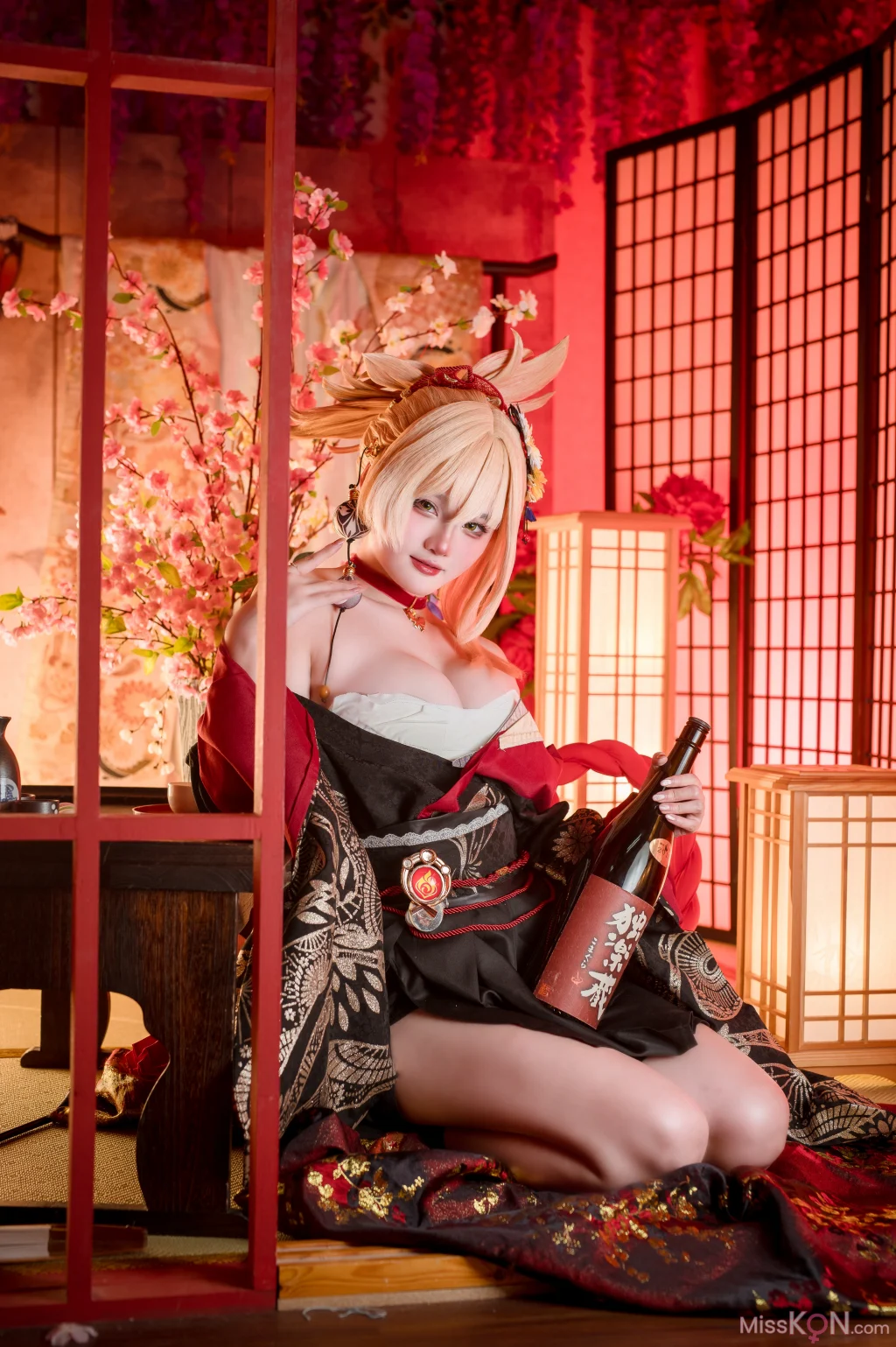Coser@Xiaoyukiko小鱼: Yoimiya Yukata (32 photos)