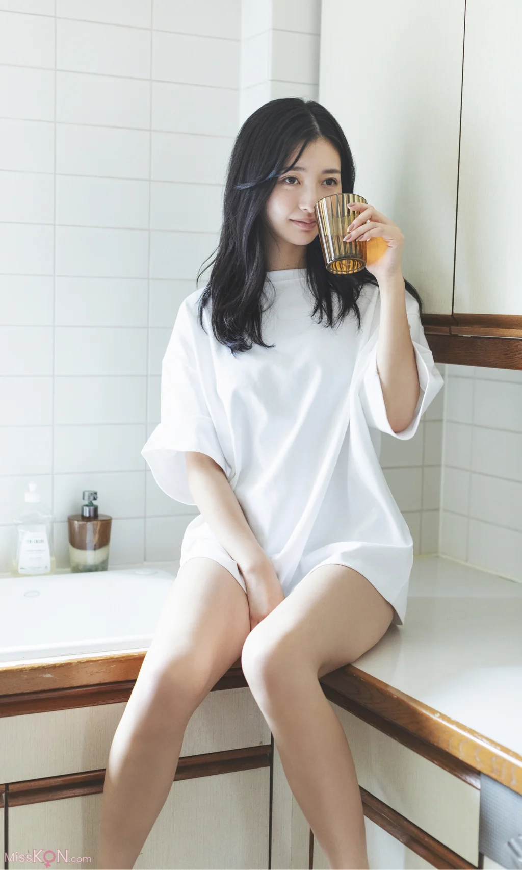 [JP] Moka Hashimoto (橋本萌花): 【デジタル限定】写真集「オトナのこころオトナのからだ」 (59 photos) – Page 2