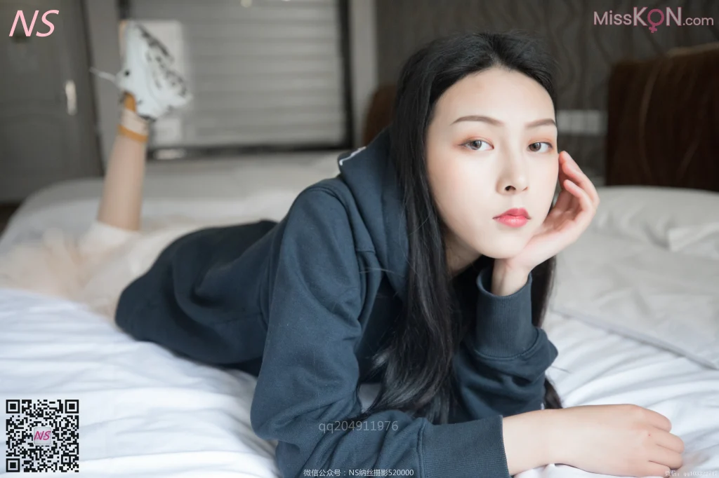 [NS纳丝摄影] No.132: 悠悠的丝袜美腿玉足美美哒 (80 photos)