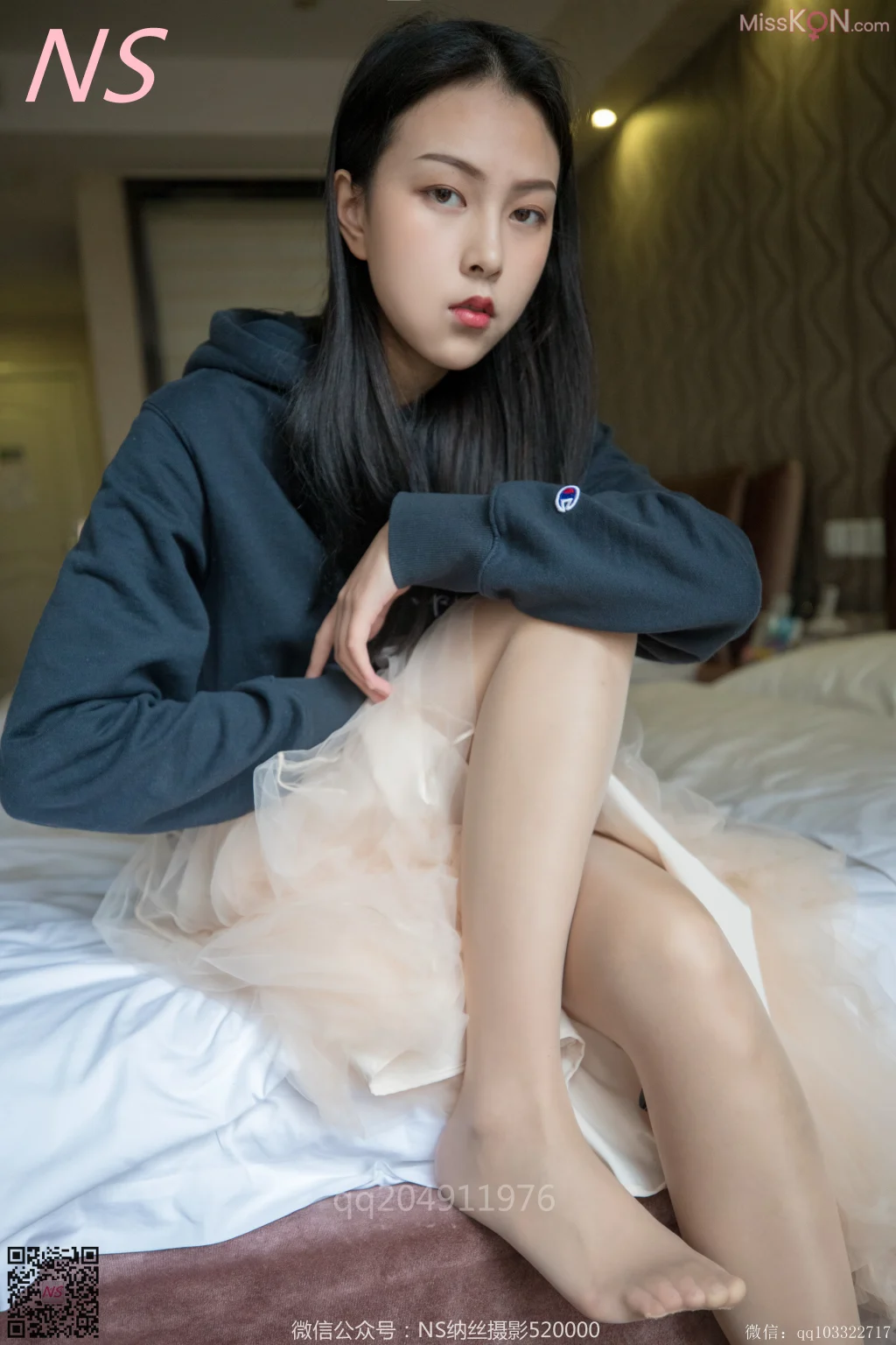[NS纳丝摄影] No.132: 悠悠的丝袜美腿玉足美美哒 (80 photos)