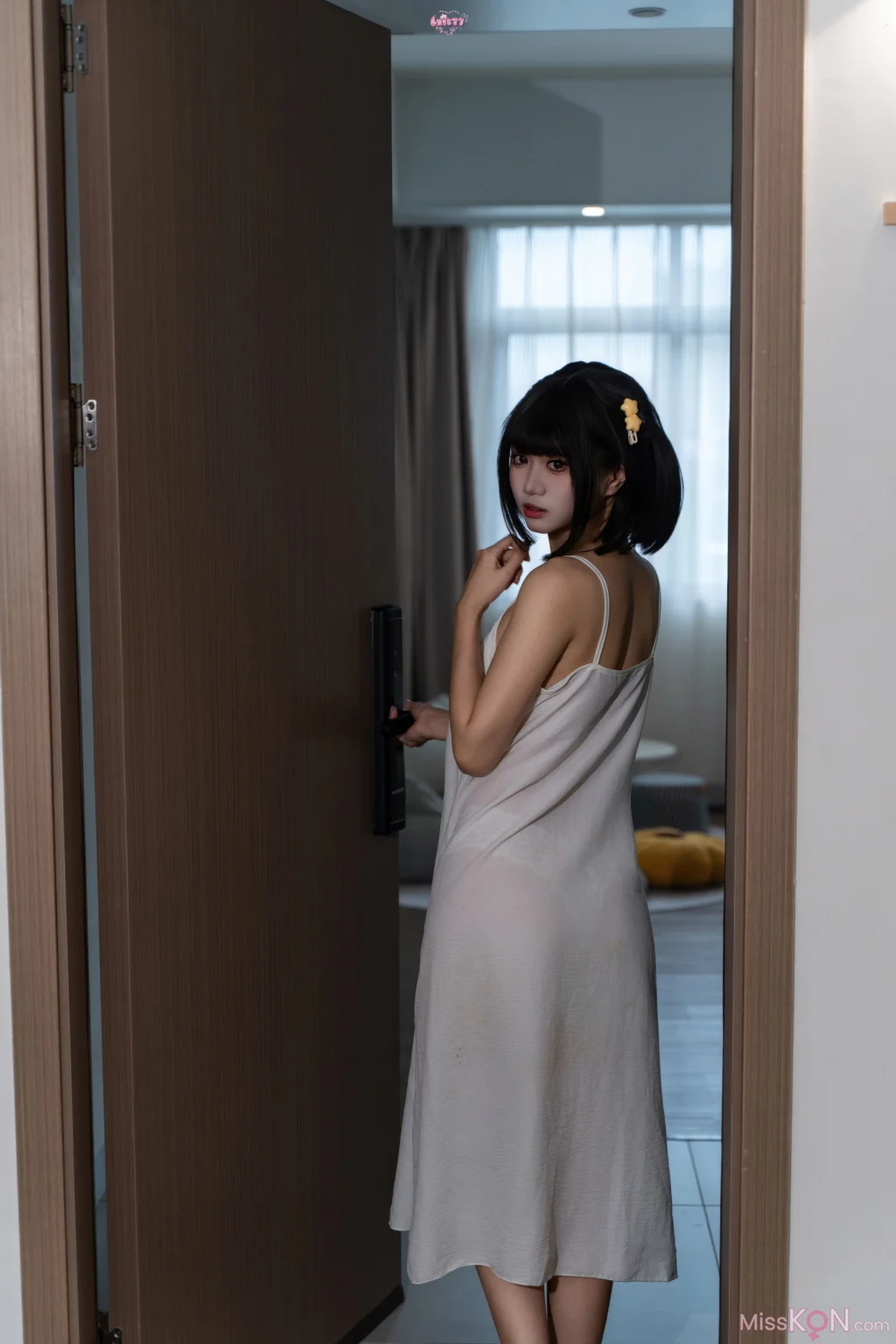 Coser@柒柒要乖哦: 雨天邂逅 (178 photos + 1 video)