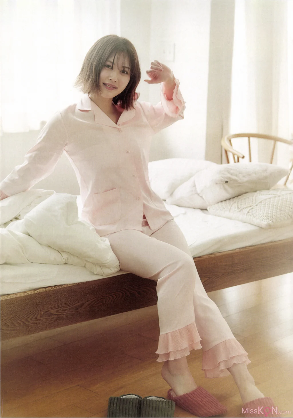 [JP] Junna Ito (伊藤純奈): Unfussy (76 photos)